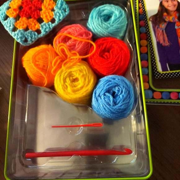 NWOT Hip To Be Square Crochet Box Set by ALEX toys - Picture 4 of 4